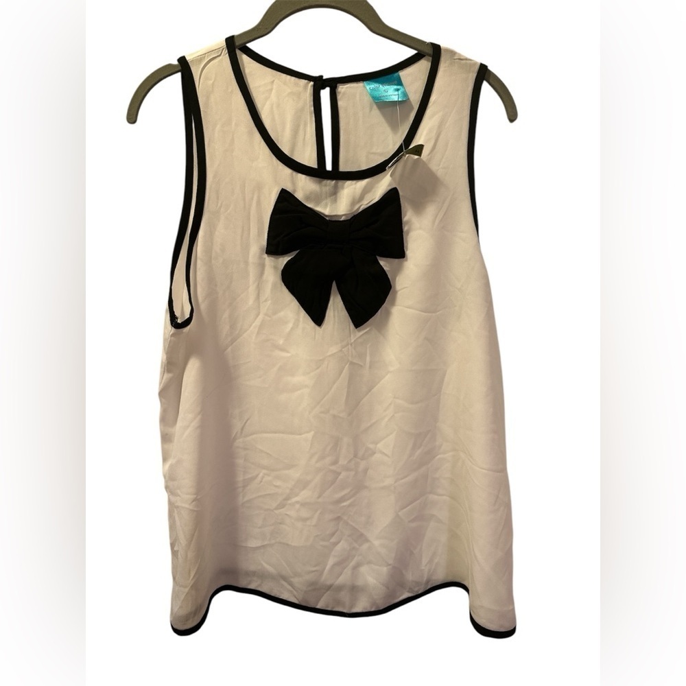 Color of‎ Love Womens Sleeveless Bow Detail Top White Black Trim Size L Coquette